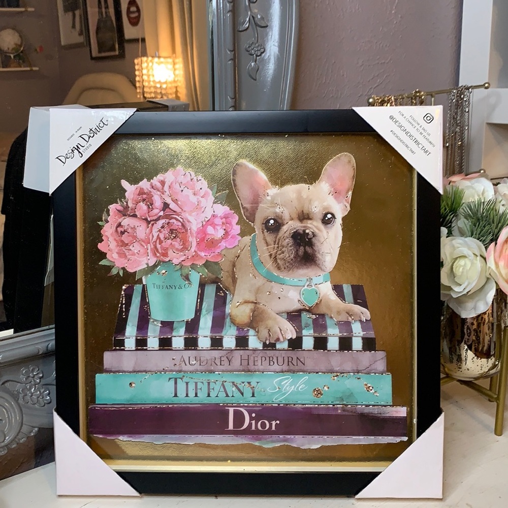 Adorable Design District frenchy frame